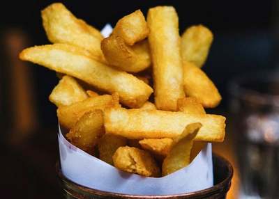 Chicken Nuggets and Chips